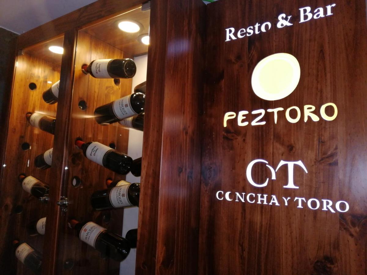 Hotel Diego De Velazquez Santiago Ngoại thất bức ảnh