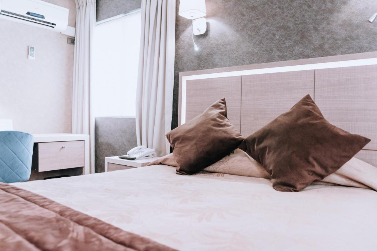Hotel Diego De Velazquez Santiago Ngoại thất bức ảnh