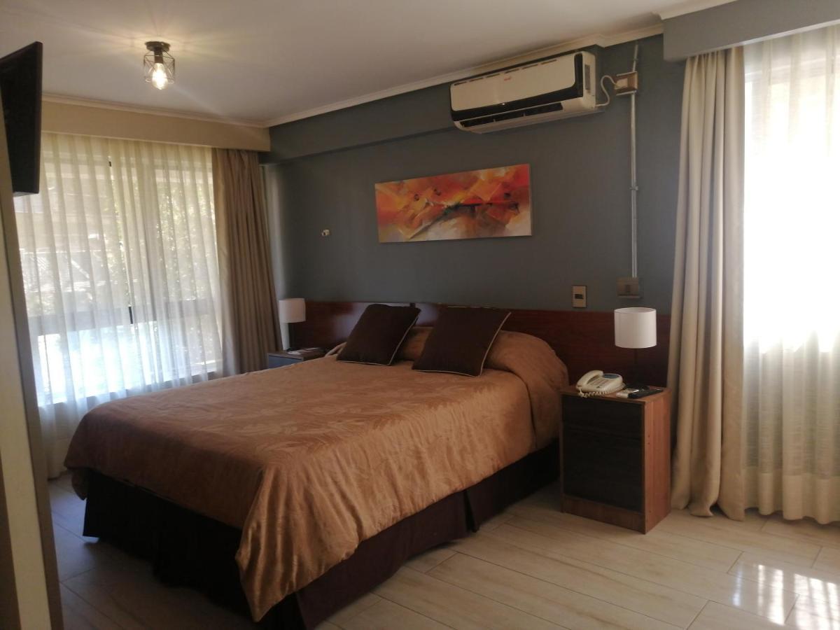 Hotel Diego De Velazquez Santiago Ngoại thất bức ảnh