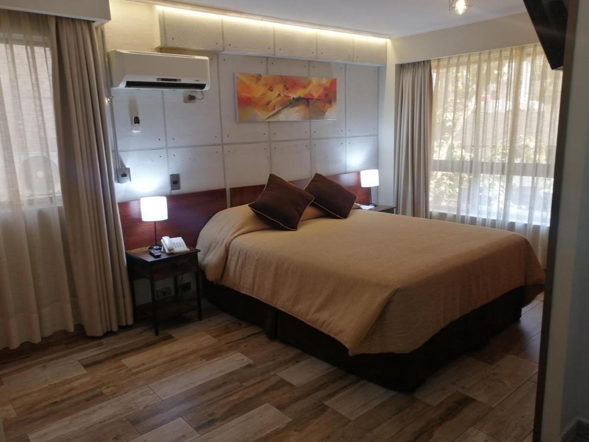 Hotel Diego De Velazquez Santiago Ngoại thất bức ảnh