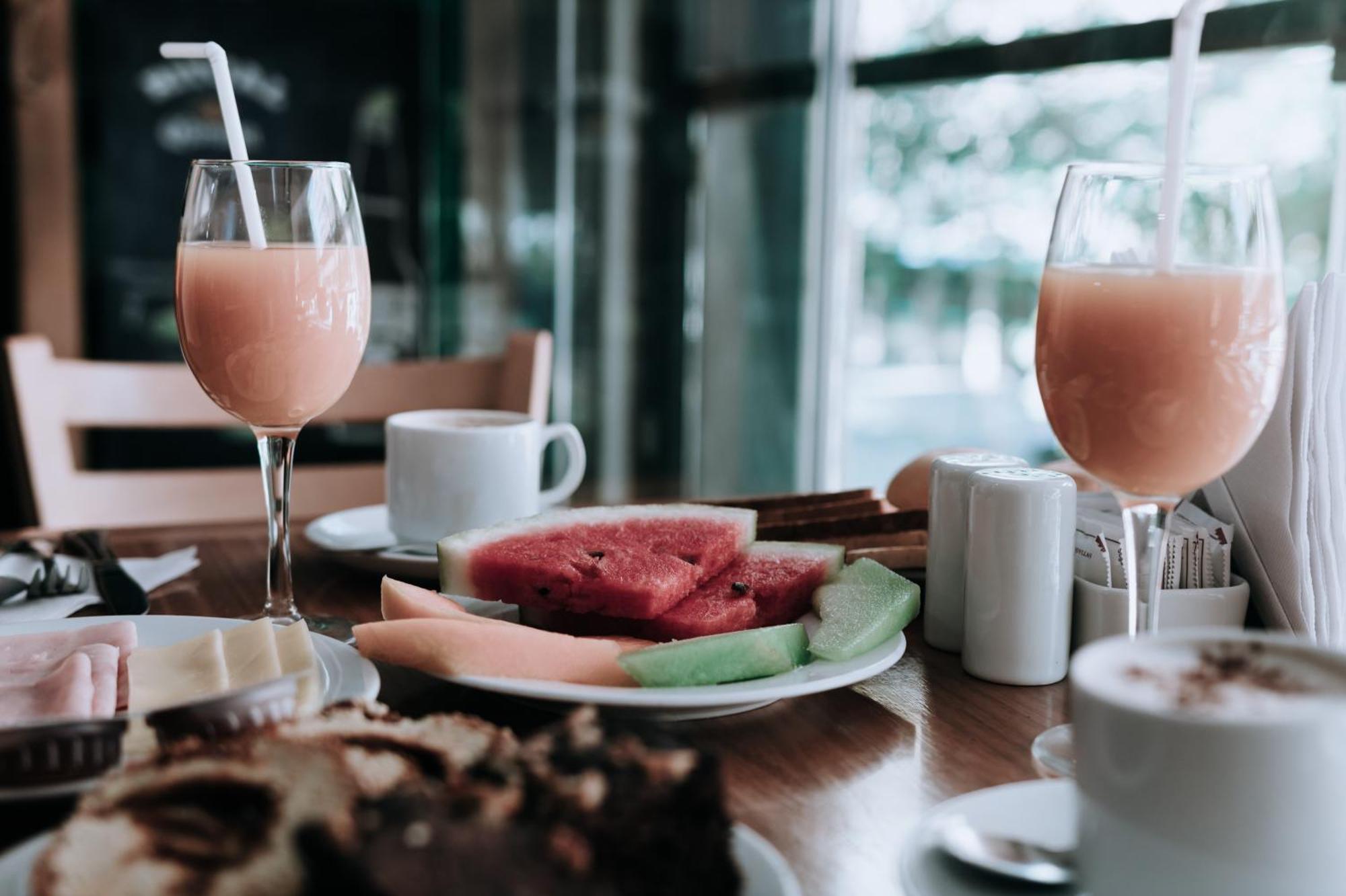 Hotel Diego De Velazquez Santiago Ngoại thất bức ảnh