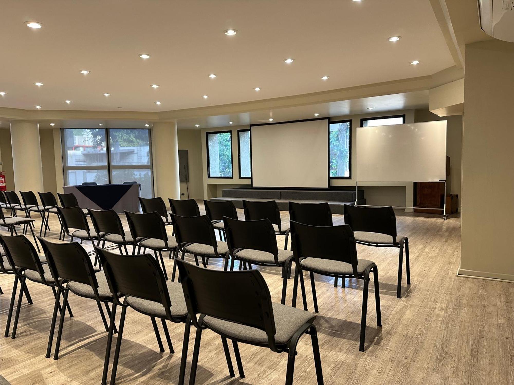 Hotel Diego De Velazquez Santiago Ngoại thất bức ảnh