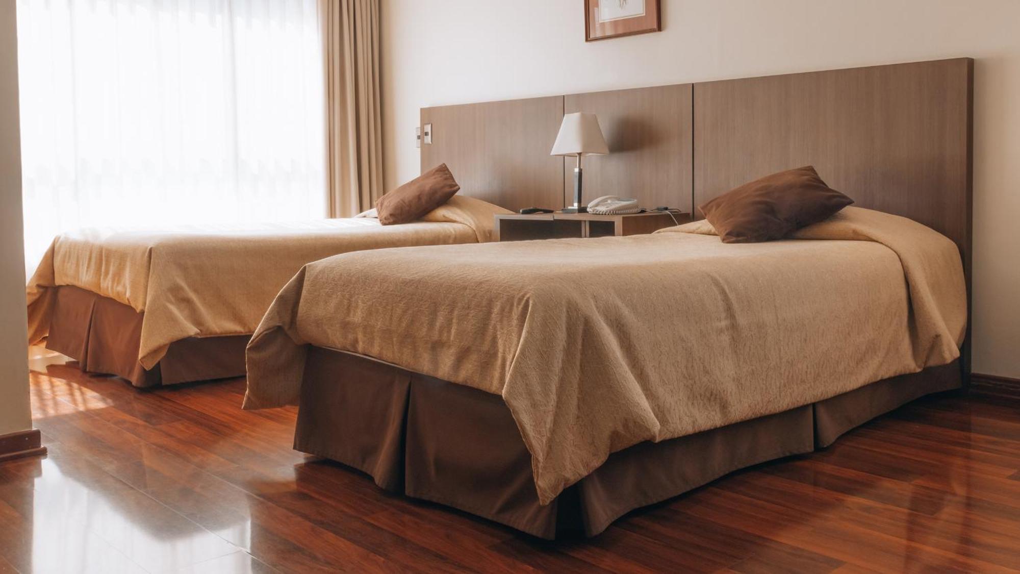 Hotel Diego De Velazquez Santiago Ngoại thất bức ảnh