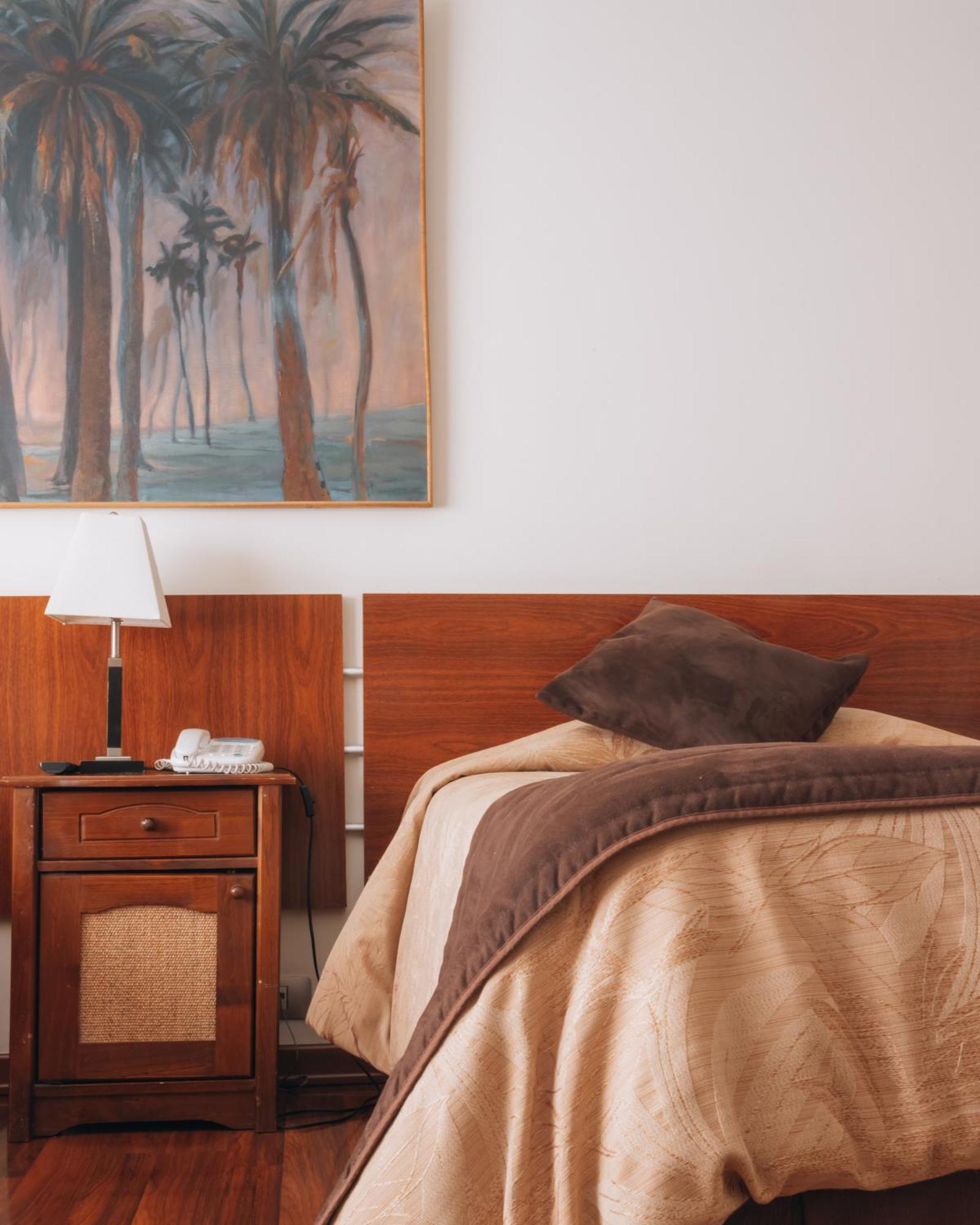 Hotel Diego De Velazquez Santiago Ngoại thất bức ảnh